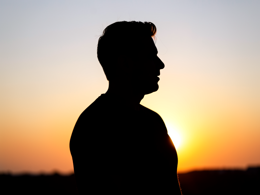 How Fenugreek Blocks Estrogen Conversion: The Missing Piece for Men Over 45 Losing Testosterone to Excess Estrogen